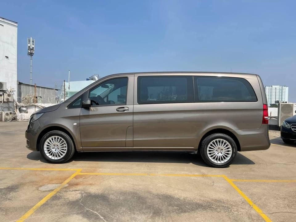 Mua xe van chở hàng MercedesBenz Vito 115 từ Bỉ  ID 5991323